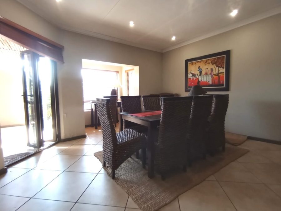 6 Bedroom Property for Sale in Vredefort Free State